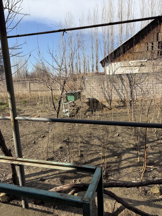 Учхоз Пролается земельный участок 8.5 соток