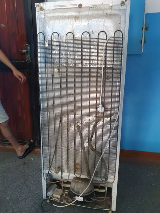 Холоделник 2 та сотилади