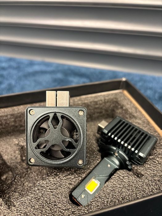 Set becuri conversie de la Xenon la LED D1S