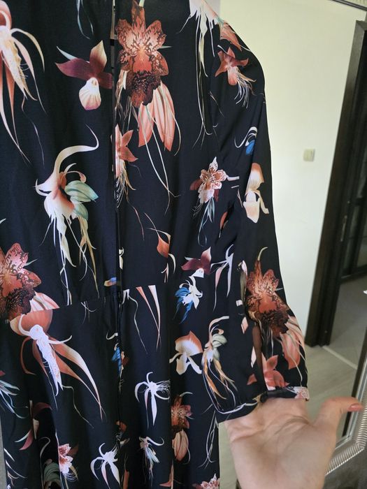 Rochita lejeră, vaporoasa, marca H&M