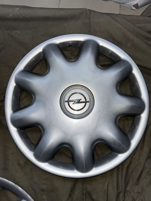 Гуми с Джати