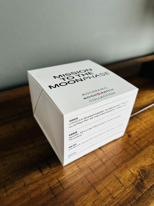 Omega x Swatch Moonphase Snoopy Alb Moonswatch