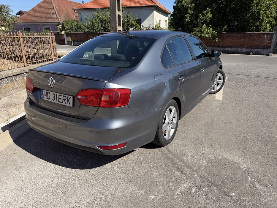 VW Jetta 2012 1.6 diesel