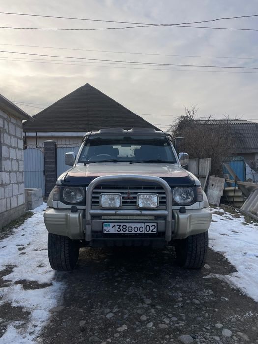 Продам Паджеро 2
