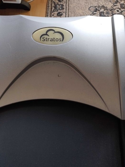 Бягаща пътечка работи...почти нова