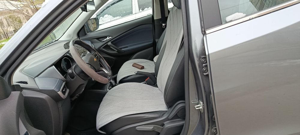 Продаю  Tracker 2