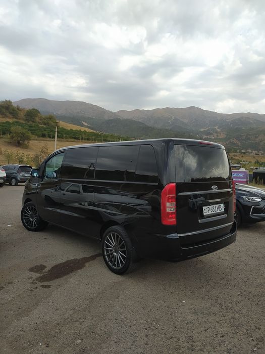 Mikroavtobus miniven taksi toqqa Transfer shahar bo''ylab Samarqand