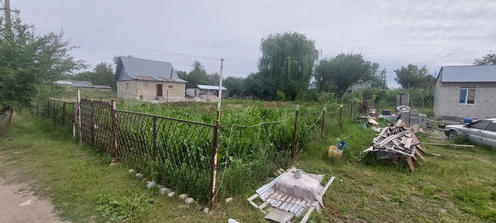 Дачный участок. Ават