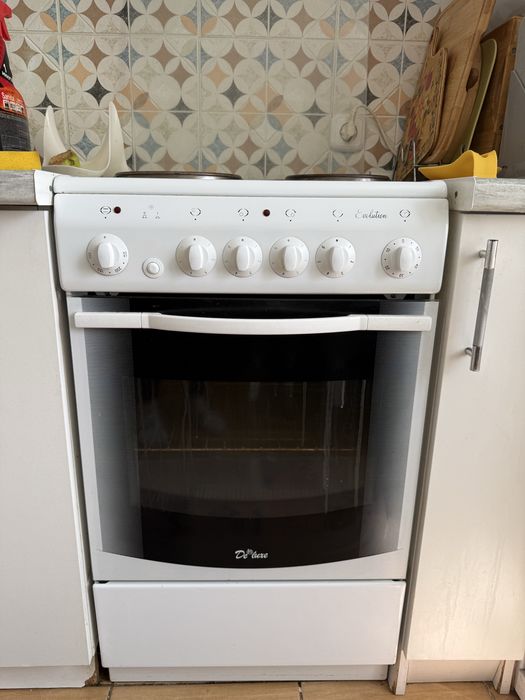 Продам кухонную плиту