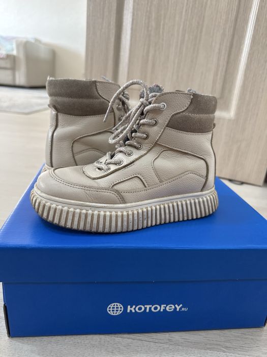 Ботинки на девочку