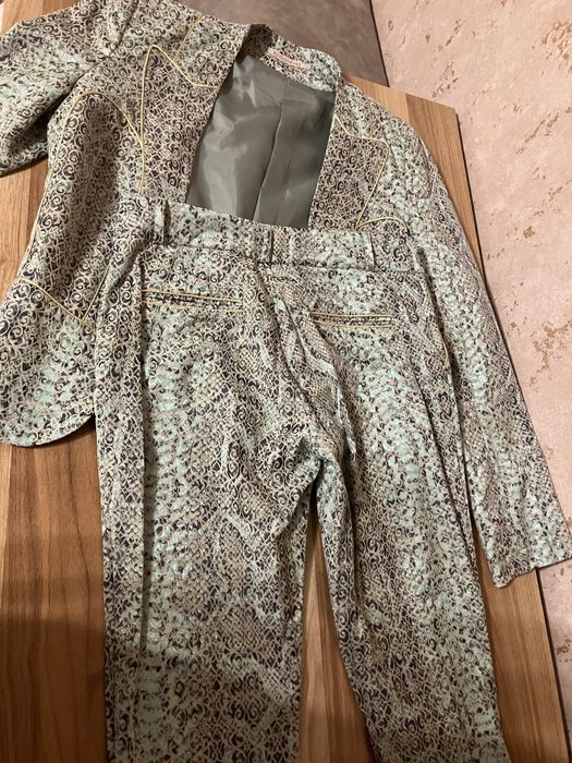 Луксозно костюмче 36 размер