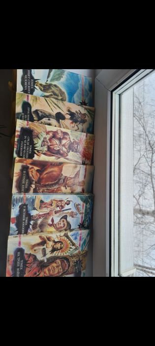 Продам книги "Библиотека приключений"