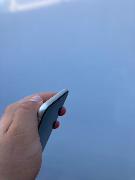Iphone 11 с гарантие