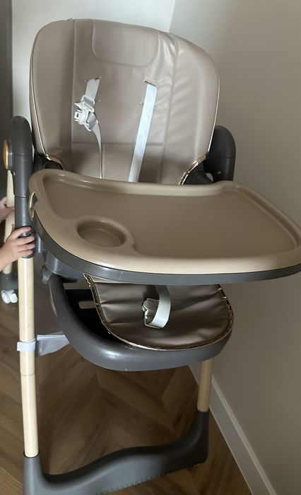 Детский стол для кормления