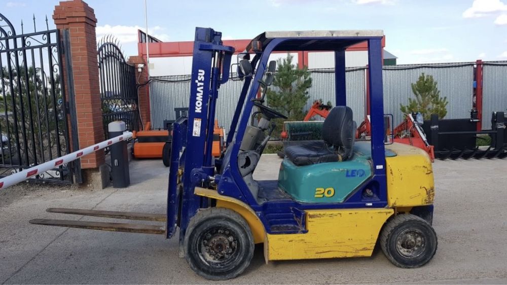 Стартер коматцу