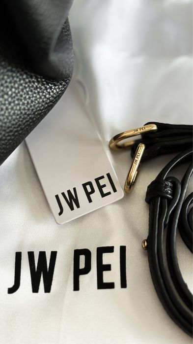 Сумка JW PEI hana женская