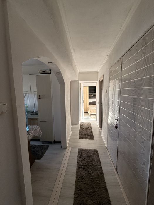 Apartament 3 camere de vanzare  in  Calafat
