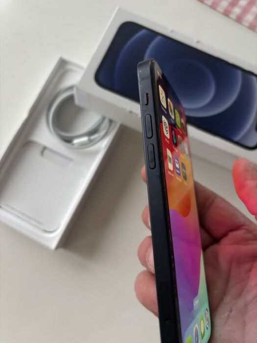 iPhone 12 baterie 89% 64 gb