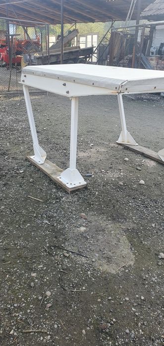 Vând cabina tractor