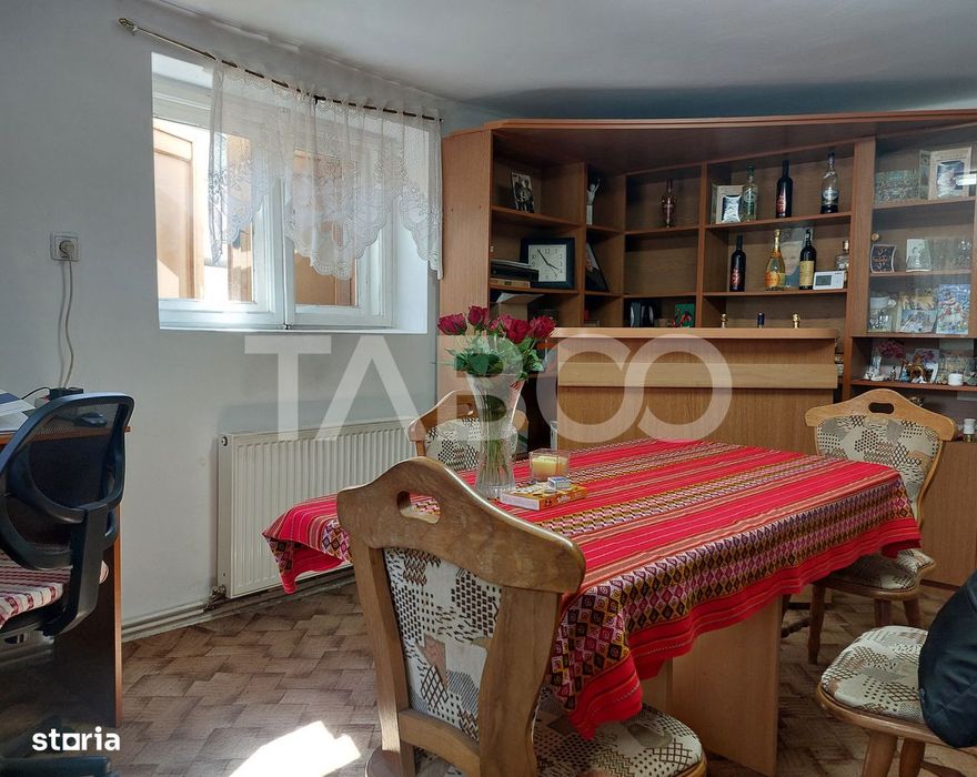 Casa de vanzare 105 mp utili 4 camere teren liber 405 mp Rasinari
