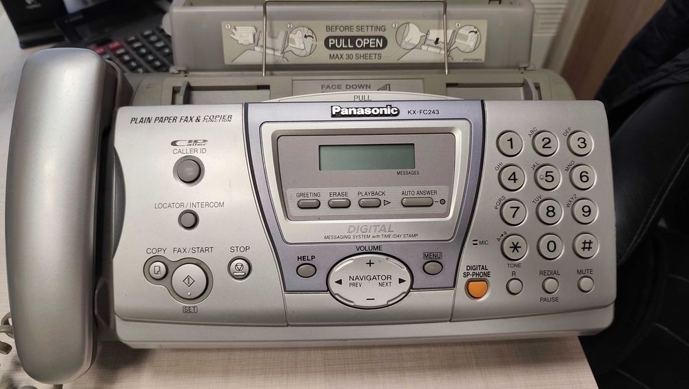 Продавам факс апарат Panasonic