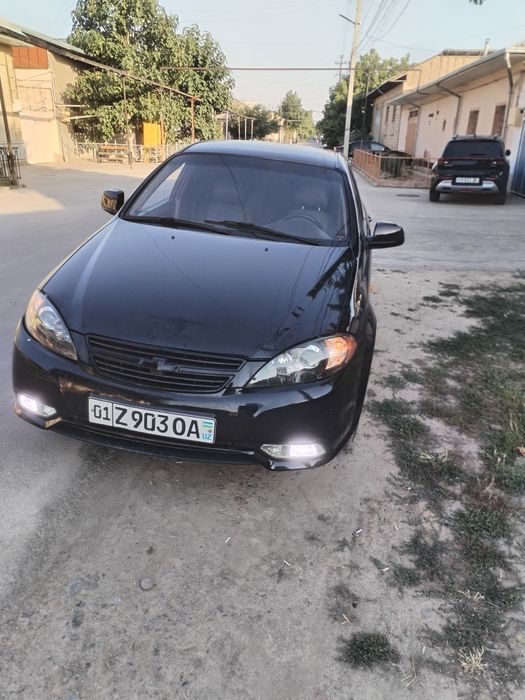 Lacetti jentra qilingan rangi qoraga boyalgan