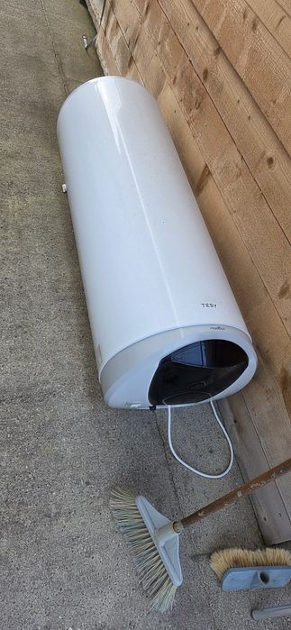 бойлер 150 ли, теси, вертикален с WiFi