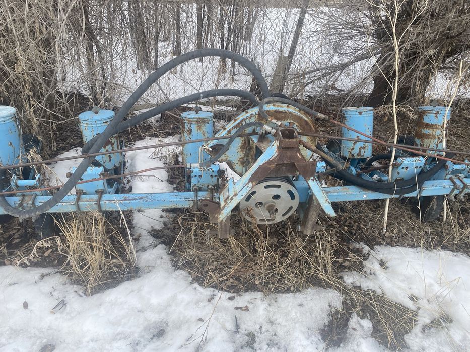 Пневмосеялка для семечек кукурузы