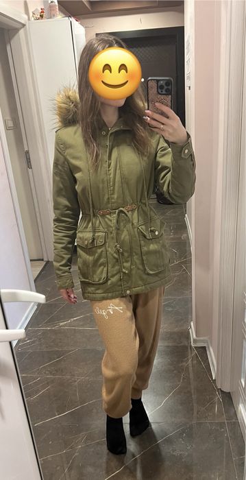 Яке тип парка с махаща се мека яка