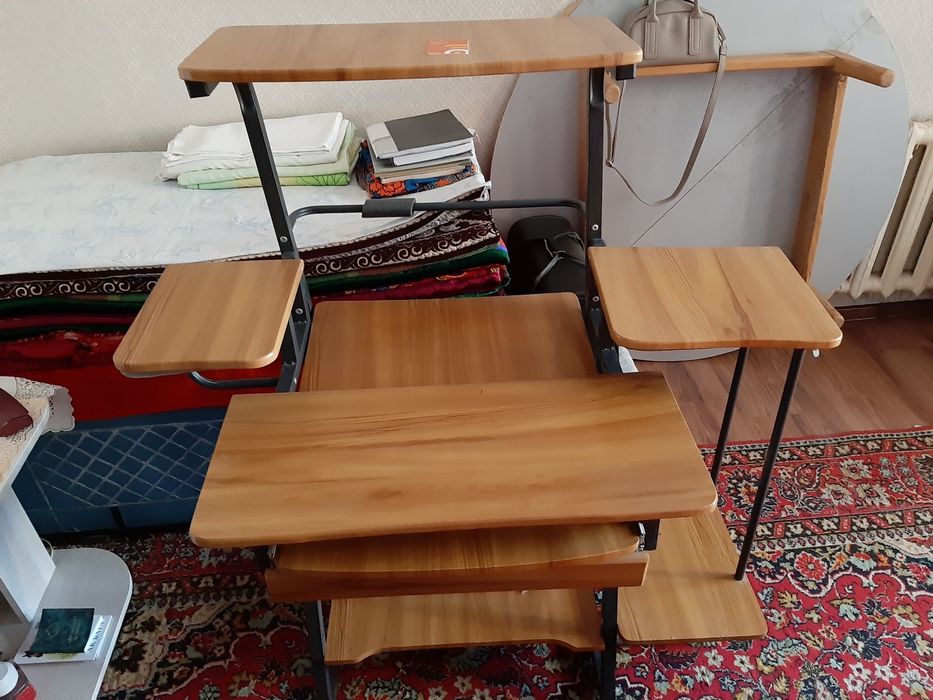 Продам стол компьютерный