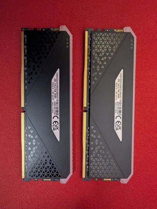 32GB (2x16GB) DDR4 RAM памет Corsair Vengeance RGB RS, DDR4-3600 CL18