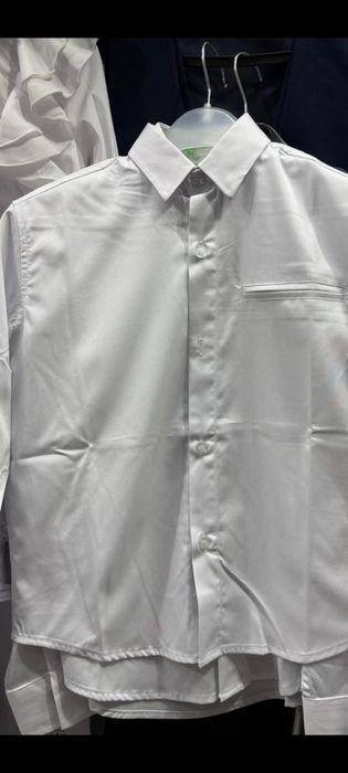 Рубашка и кофталар сатылады