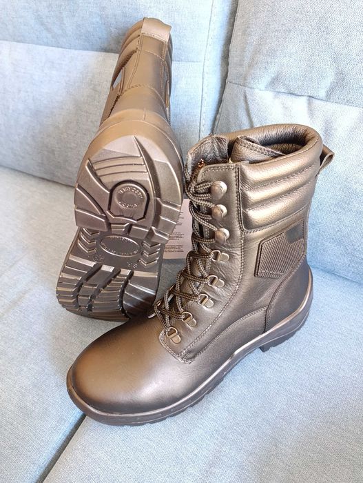 Работни обувки високи, тип Кубинки - №43 - защитно бомбе, маслоустойчиви