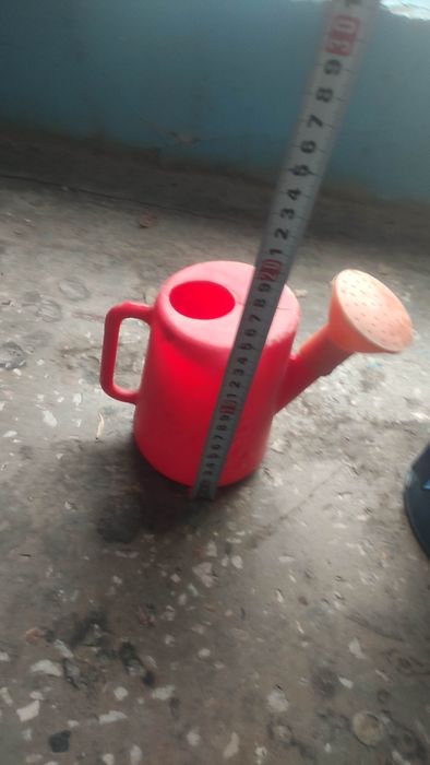 Лейка металл пластик