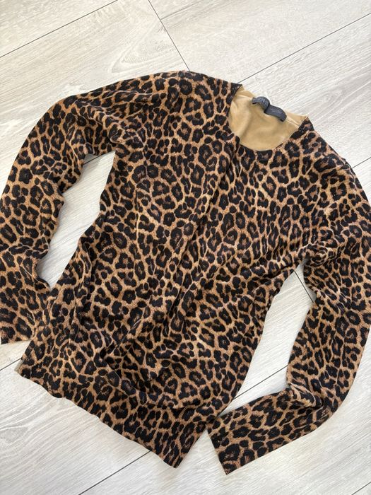 Zara пуловер фино плетиво в тигрова щампа