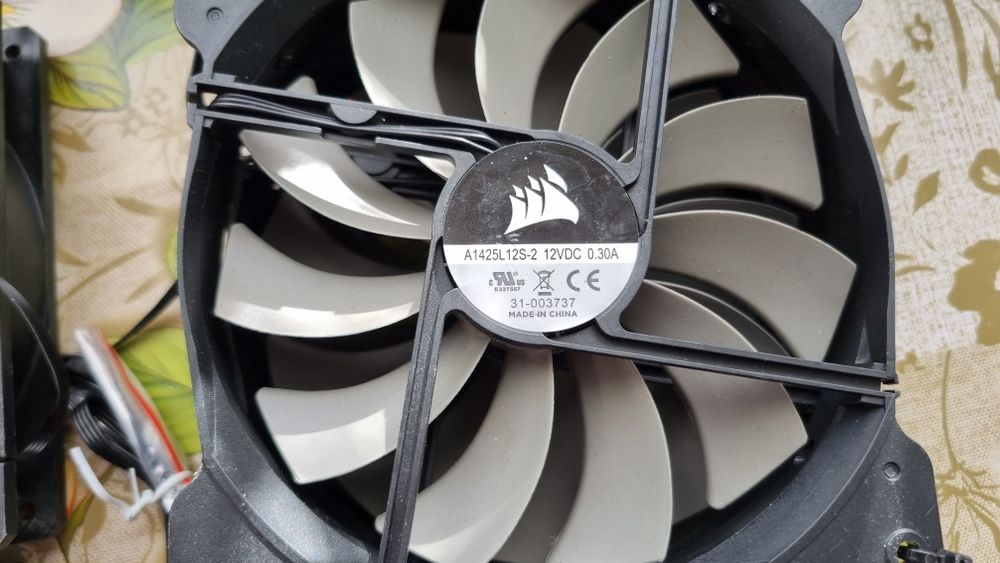 Ventilatoare pc 140mm corsair / arctic