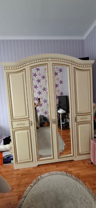 Спальный гарнитур