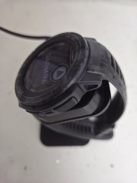 Vând ceas Garmin Instinct 2 Camo