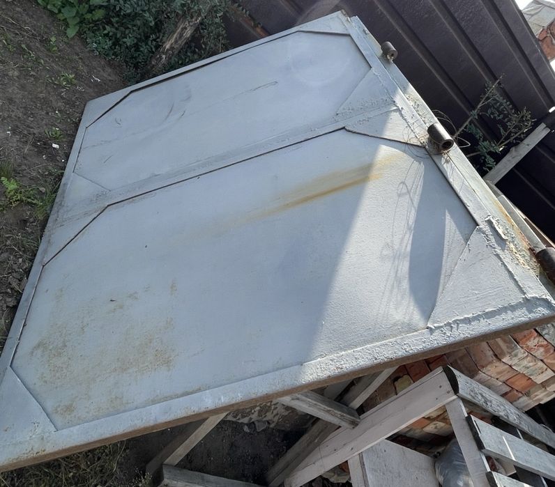 Продам  железные  ворота