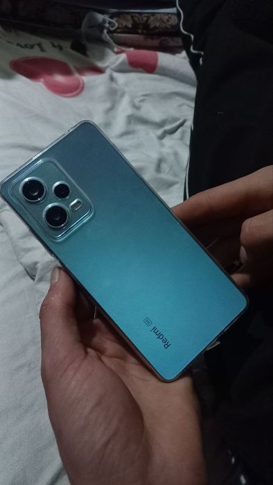 Redmi note 12 pro 5 G bor
Xotira 8+8/256 gb
Xolat ideal
2 sim 1 sim im