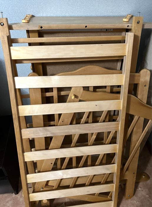 Продам детскую кровать