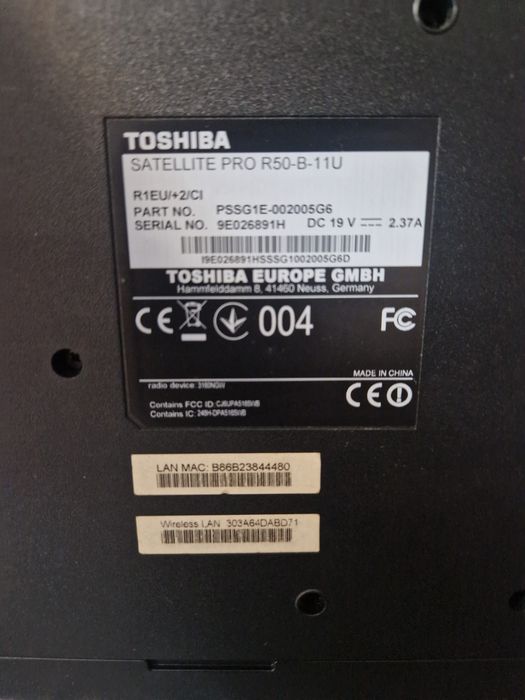 Vand laptop Toshiba
