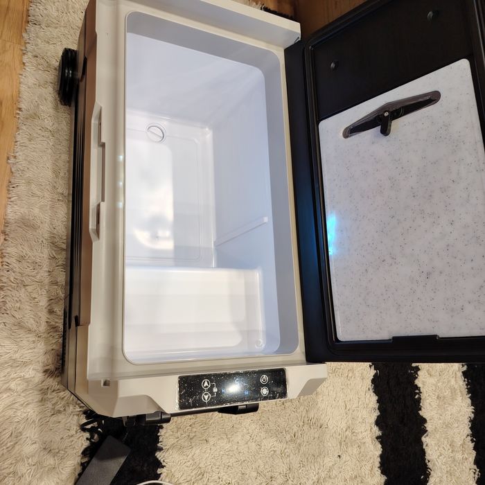 Frigider auto nou 12v și 24 v sau 220 v 35 litri