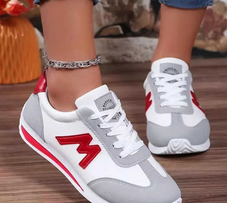 Дамски маратонки В