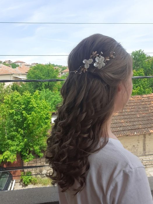 Украшение за коса