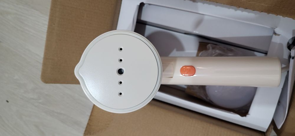 Паровой утюг новый