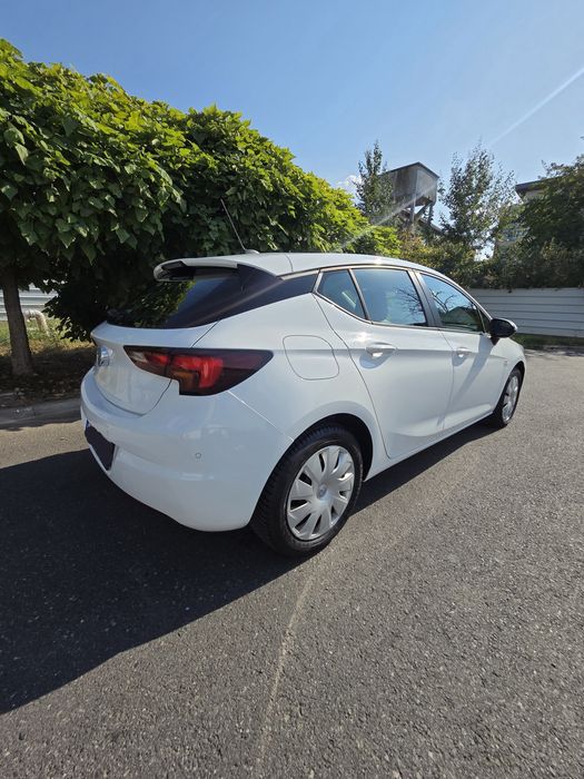 Opel Astra 1.5 D Start/Stop Business Elegance