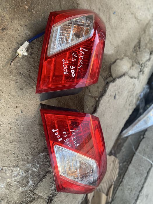 Фонарь Тойота альфард естима ESTIMA Alphard