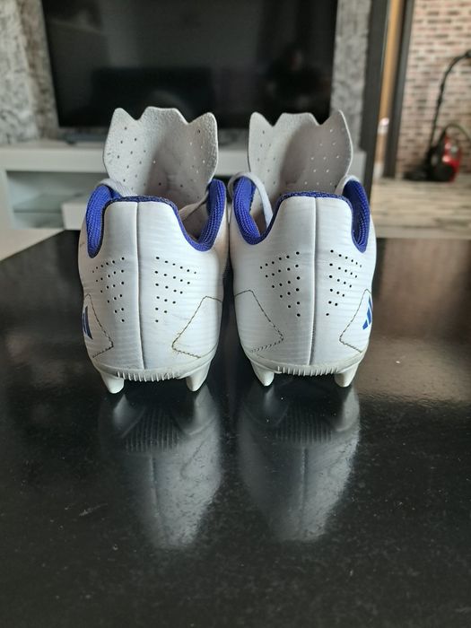 Детски Бутонки Adidas F50 37.5