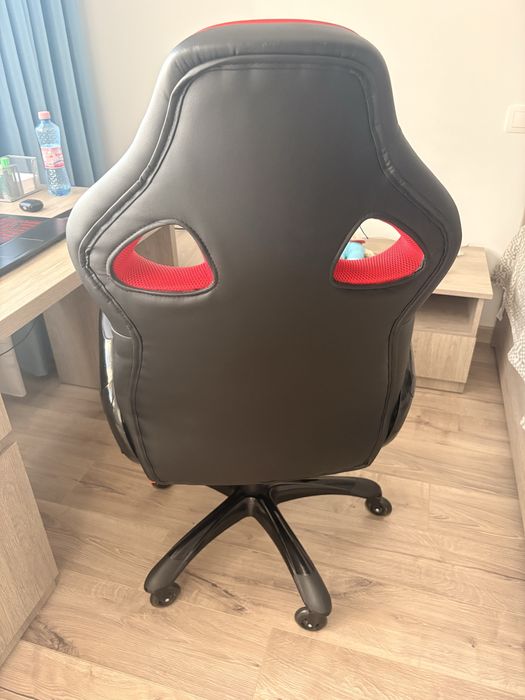 Scaun de gaming